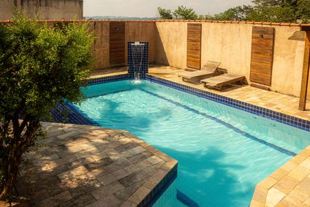 Piscina de casa à venda com 4 quartos, 800m² em Parque Brasil, São Paulo