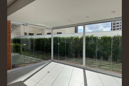 Apartamento à venda com 217m², 1 quarto e 2 vagasFoto 04