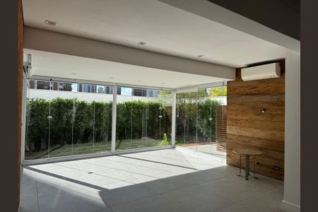 Apartamento à venda com 217m², 1 quarto e 2 vagasFoto 03