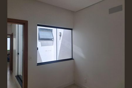 Casa à venda com 123m², 3 quartos e 4 vagas