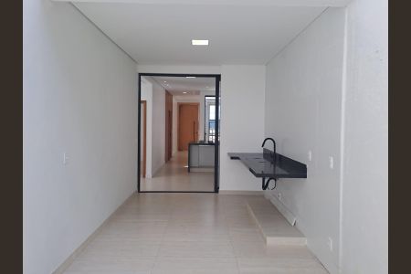 Casa à venda com 123m², 3 quartos e 4 vagas