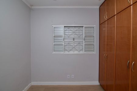 Casa para alugar com 191m², 4 quartos e 2 vagas Casa para alugar com 191m², 4 quartos e 2 vagasQuarto 2