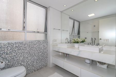 Apartamento à venda com 160m², 3 quartos e 1 vagaBanheiro Social
