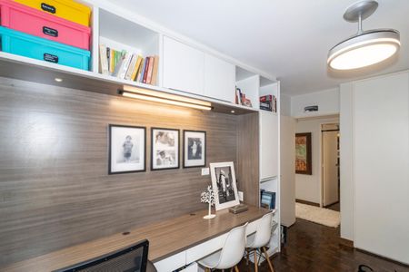 Apartamento à venda com 160m², 3 quartos e 1 vagaEscritório