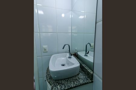 Apartamento à venda com 67m², 3 quartos e 1 vagaBanheiro Social