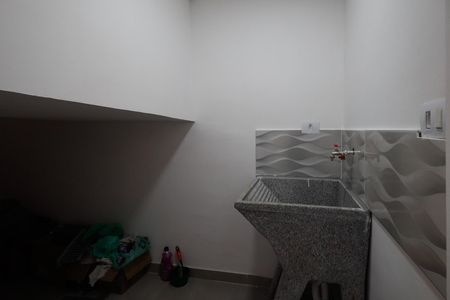 Apartamento para alugar com 33m², 2 quartos e sem vaga Apartamento para alugar com 33m², 2 quartos e sem vagaÁrea de Serviço
