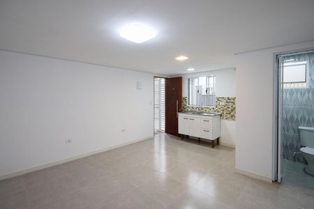 Apartamento para alugar com 38m², 2 quartos e sem vaga Apartamento para alugar com 38m², 2 quartos e sem vagaSala / Cozinha