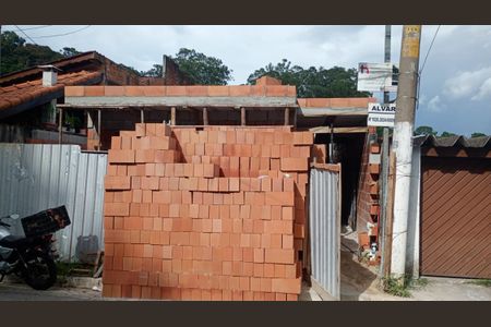 Casa para alugar com 36m², 2 quartos e sem vaga Casa para alugar com 36m², 2 quartos e sem vagaFachada