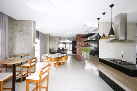 Apartamento para alugar com 110m², 3 quartos e 2 vagasÁrea comum - Salão de festas