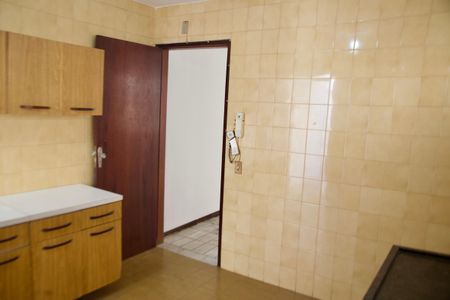Casa para alugar com 180m², 3 quartos e 2 vagas Casa para alugar com 180m², 3 quartos e 2 vagasCozinha