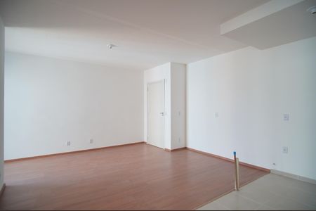 Apartamento para alugar com 60m², 2 quartos e 1 vagaSala/Cozinha