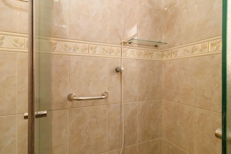 Casa à venda com 123m², 2 quartos e 2 vagas Casa à venda com 123m², 2 quartos e 2 vagasBanheiro