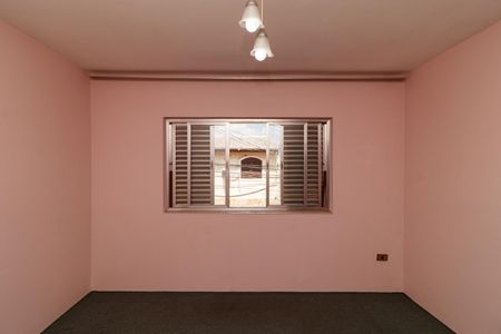 Casa à venda com 123m², 2 quartos e 2 vagas Casa à venda com 123m², 2 quartos e 2 vagasQuarto