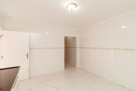 Casa à venda com 123m², 2 quartos e 2 vagas Casa à venda com 123m², 2 quartos e 2 vagasCozinha