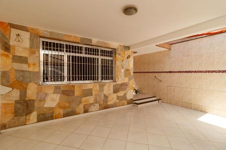 Casa à venda com 123m², 2 quartos e 2 vagas Casa à venda com 123m², 2 quartos e 2 vagasGaragem