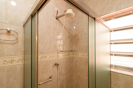 Casa à venda com 123m², 2 quartos e 2 vagas Casa à venda com 123m², 2 quartos e 2 vagasBanheiro