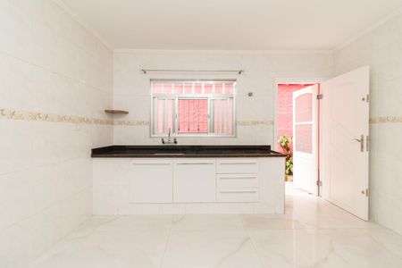 Casa à venda com 123m², 2 quartos e 2 vagas Casa à venda com 123m², 2 quartos e 2 vagasCozinha