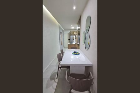 Apartamento à venda com 40m², 1 quarto e sem vagaSala/Quarto