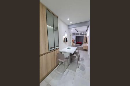 Apartamento à venda com 40m², 1 quarto e sem vagaSala/Quarto