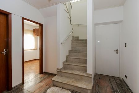 Casa à venda com 205m², 3 quartos e 4 vagas Casa à venda com 205m², 3 quartos e 4 vagasHall de Entrada