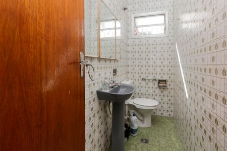 Casa à venda com 205m², 3 quartos e 4 vagas Casa à venda com 205m², 3 quartos e 4 vagasLavabo