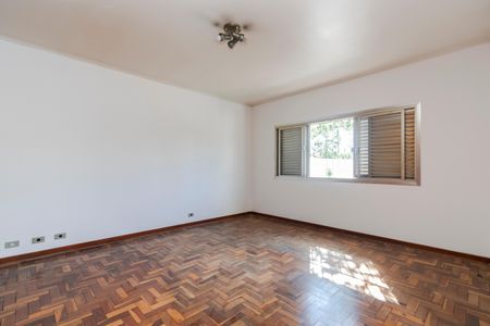 Casa à venda com 205m², 3 quartos e 4 vagas Casa à venda com 205m², 3 quartos e 4 vagasSuíte