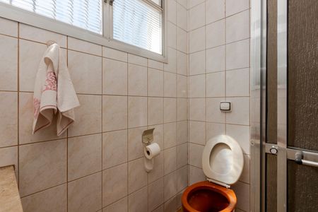 Casa à venda com 205m², 3 quartos e 4 vagas Casa à venda com 205m², 3 quartos e 4 vagasBanheiro da Suíte