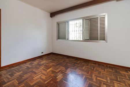 Casa à venda com 205m², 3 quartos e 4 vagas Casa à venda com 205m², 3 quartos e 4 vagasQuarto 2