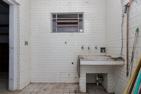 Casa à venda com 205m², 3 quartos e 4 vagas Casa à venda com 205m², 3 quartos e 4 vagasLavanderia