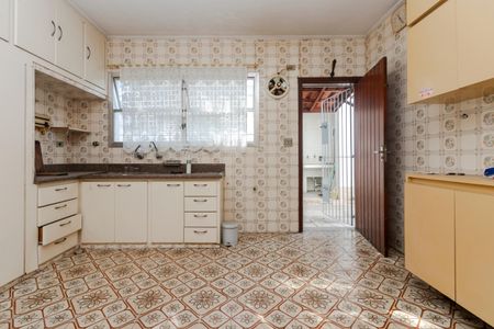 Casa à venda com 205m², 3 quartos e 4 vagas Casa à venda com 205m², 3 quartos e 4 vagasCozinha