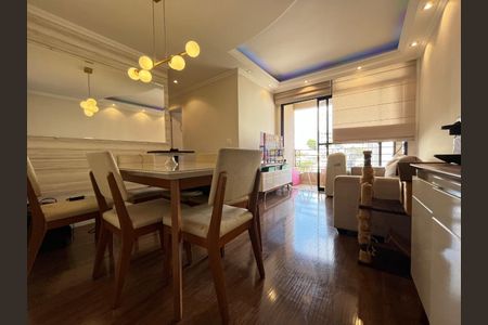Apartamento à venda com 63m², 2 quartos e 2 vagasFoto 02