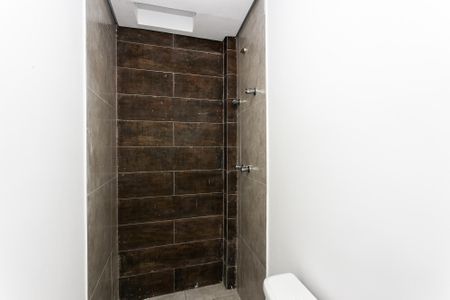 Apartamento à venda com 47m², 2 quartos e 1 vaga Apartamento à venda com 47m², 2 quartos e 1 vagaBanheiro