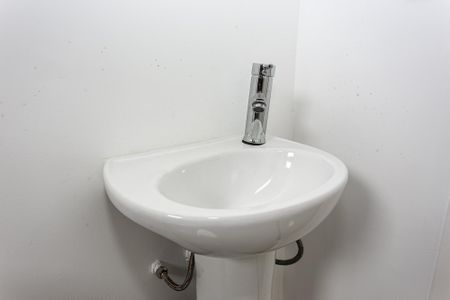 Apartamento para alugar com 29m², 2 quartos e sem vaga Apartamento para alugar com 29m², 2 quartos e sem vagaBanheiro