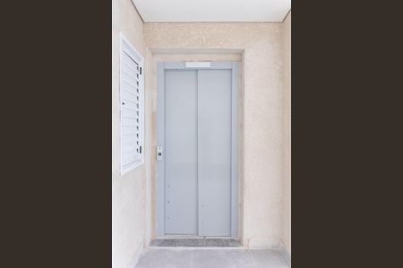 Apartamento à venda com 38m², 2 quartos e sem vagaÁrea comum - Elevador