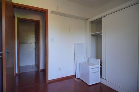 Apartamento à venda com 77m², 2 quartos e 2 vagasQuarto 2
