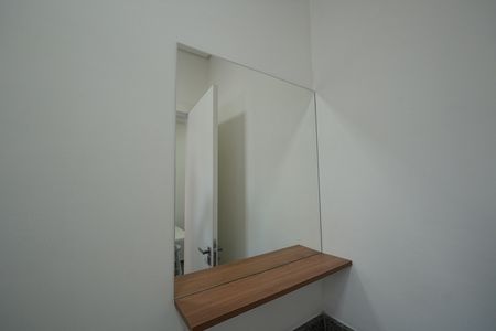Banheiro de kitnet/studio para alugar com 1 quarto, 18m² em Vila Mariana, São Paulo