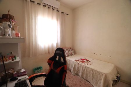 Casa para alugar com 95m², 2 quartos e 3 vagasQuarto 1 