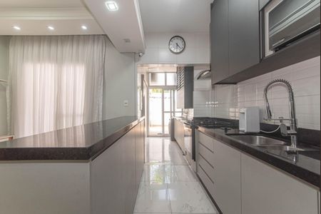 Apartamento à venda com 105m², 3 quartos e 2 vagas Apartamento à venda com 105m², 3 quartos e 2 vagasCozinha