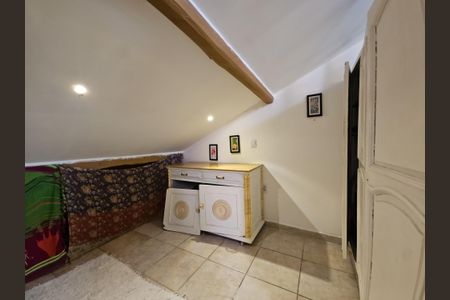 Studio para alugar com 80m², 1 quarto e sem vagaquarto 