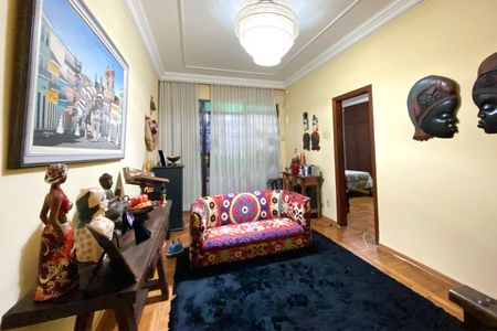 Casa para alugar com 360m², 3 quartos e 2 vagasSala