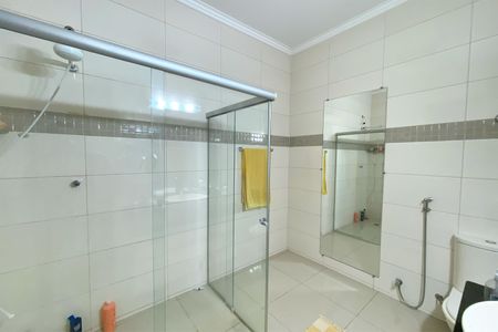 Casa para alugar com 360m², 3 quartos e 2 vagasBanheiro