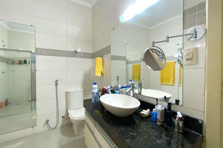 Casa para alugar com 360m², 3 quartos e 2 vagasBanheiro