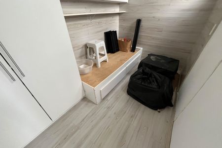 Apartamento à venda com 80m², 3 quartos e 2 vagas Apartamento à venda com 80m², 3 quartos e 2 vagasQuarto de Serviço