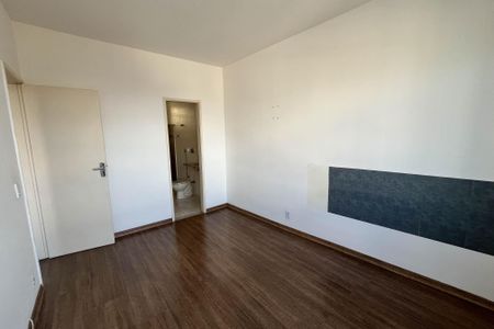 Apartamento à venda com 80m², 3 quartos e 2 vagas Apartamento à venda com 80m², 3 quartos e 2 vagasQuarto 2