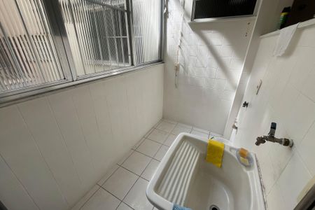 Apartamento à venda com 80m², 3 quartos e 2 vagas Apartamento à venda com 80m², 3 quartos e 2 vagasÁrea de Serviço