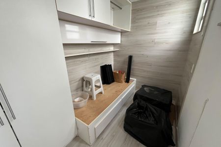 Apartamento à venda com 80m², 3 quartos e 2 vagas Apartamento à venda com 80m², 3 quartos e 2 vagasQuarto de Serviço