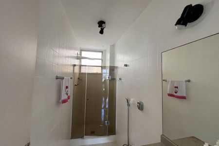 Apartamento à venda com 80m², 3 quartos e 2 vagas Apartamento à venda com 80m², 3 quartos e 2 vagasBanheiro