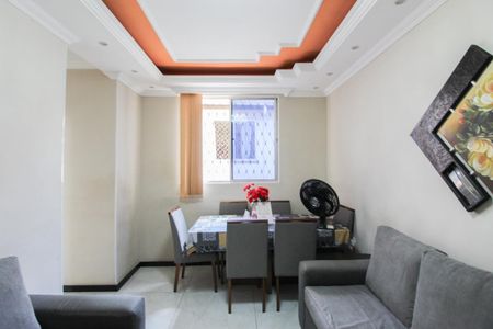 Sala de apartamento para alugar com 2 quartos, 70m² em Glória, Belo Horizonte