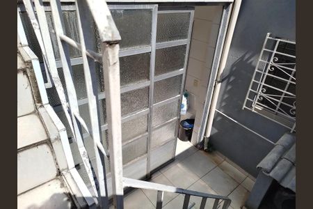 Casa à venda com 100m², 2 quartos e sem vaga Casa à venda com 100m², 2 quartos e sem vagaQuintal