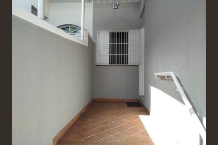 Casa à venda com 100m², 2 quartos e sem vaga Casa à venda com 100m², 2 quartos e sem vagaEntrada